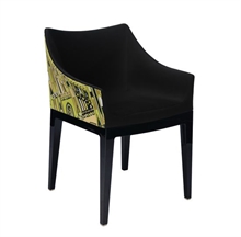 Madame stol fra Kartell designet af Philippe Starck